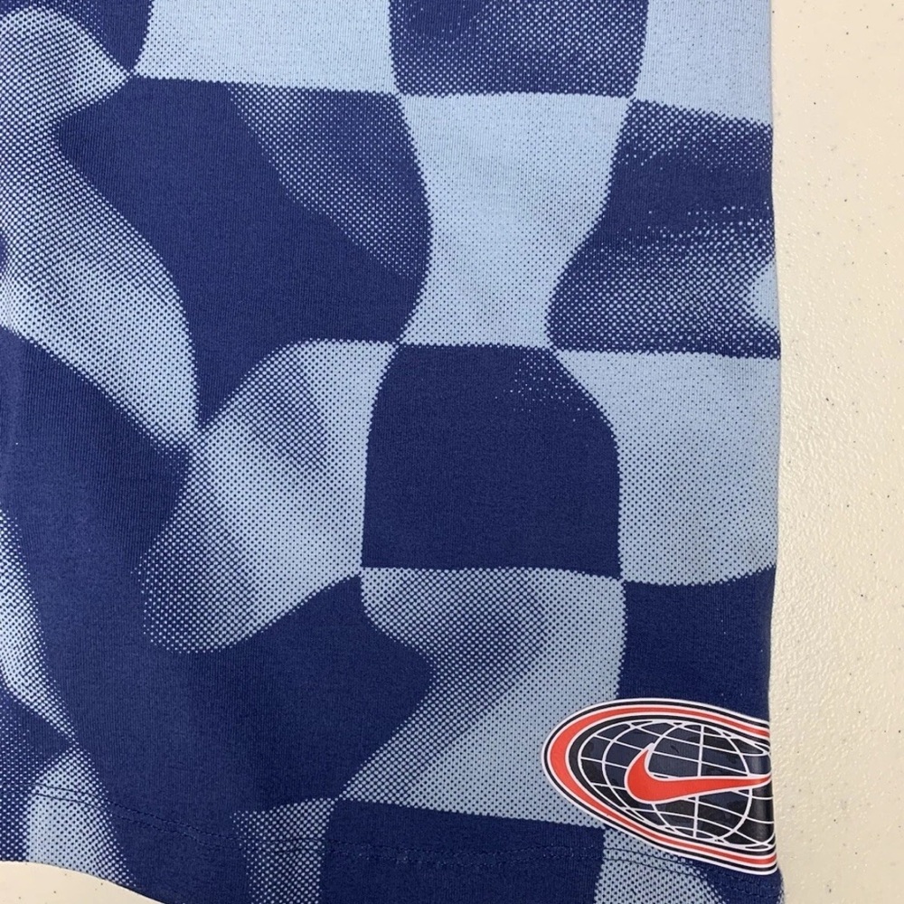 Nike Blue Bike Shorts with Geometric Pattern - Picture 4 of 6